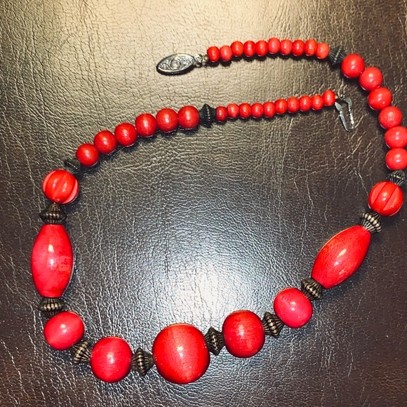 Vintage Wooden Beads with Silver Spacers - Picture 7 of 8